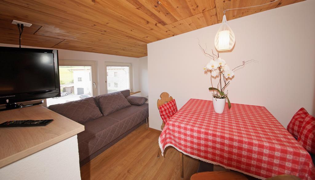 Appartements Tirol Сан-Лоренцо-ди-Себато Экстерьер фото